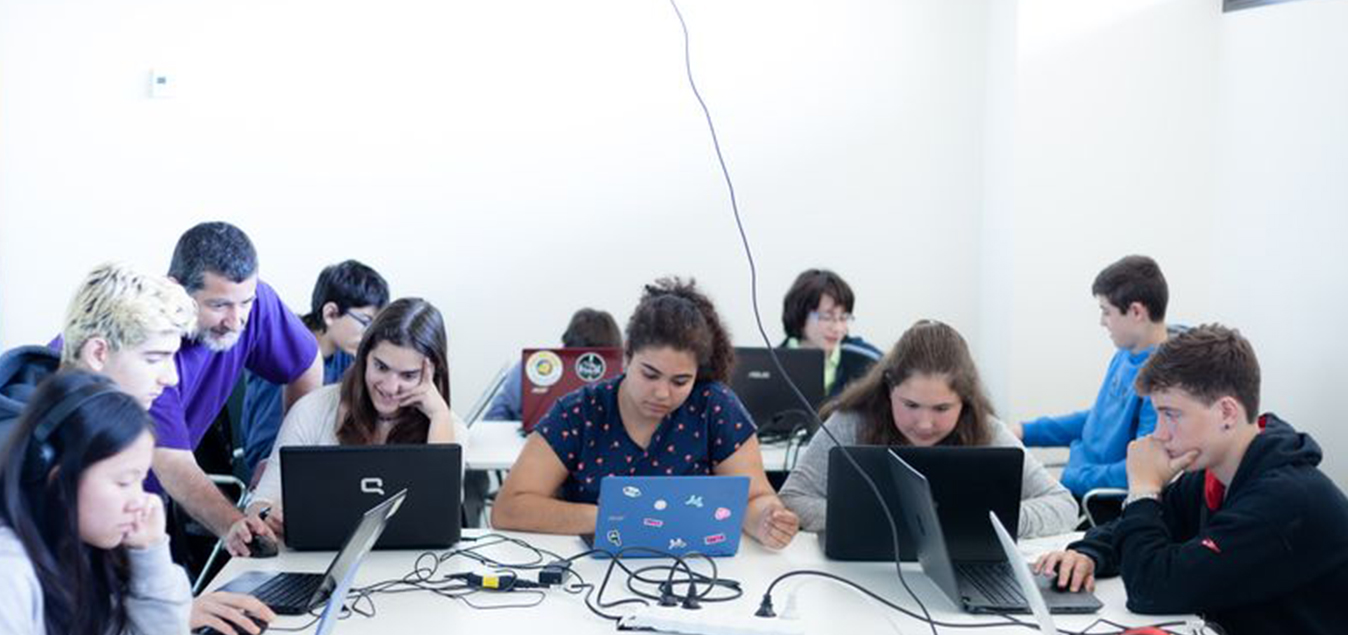 Imagen del archivo: ONLINE_IKASTAROA.jpg